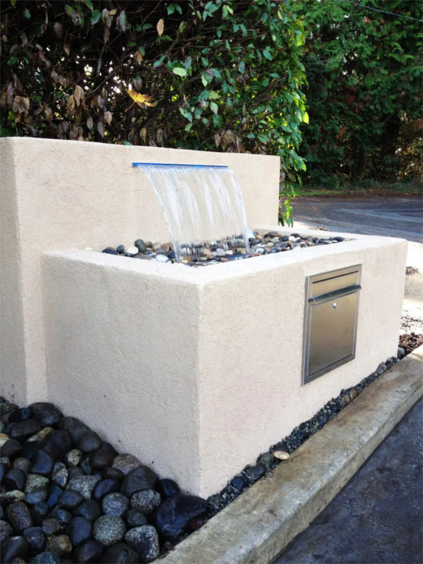 A completed Formal Water Features project by Oxbow Aquatic Services in Greater Victoria.