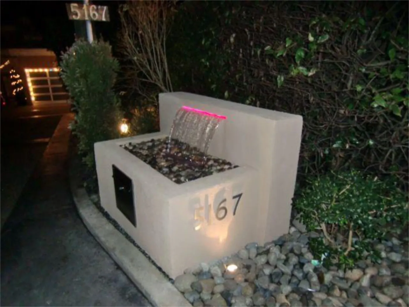 A completed Formal Water Features project by Oxbow Aquatic Services in Greater Victoria.